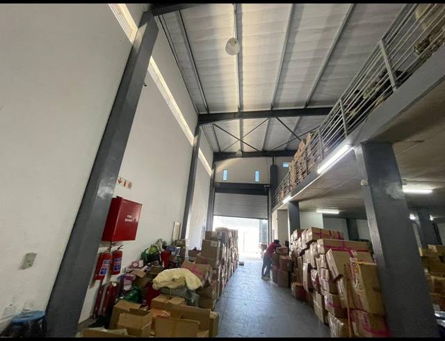 1,000M² WAREHOUSE TO LET IN ORMONDE